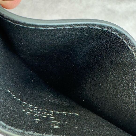 Gucci Black Microguccissima Card Wallet - Picture 6 of 7